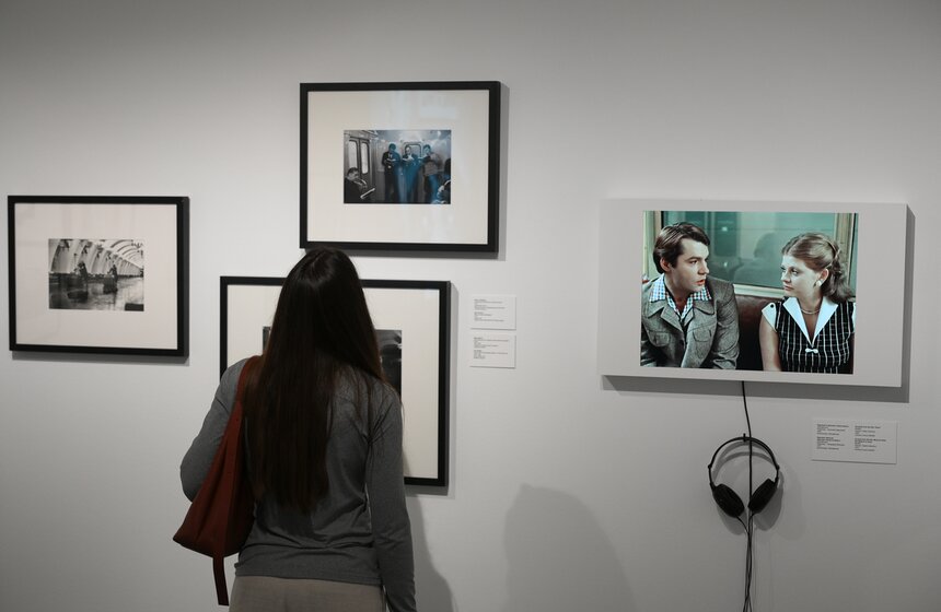 "Фотобиеннале-2026" открылась в "Мультимедиа-арт-музее" 16 фото