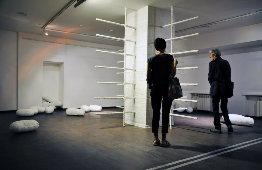 В ММОМА открылась выставка  "Двойная сплошная" 11 фото