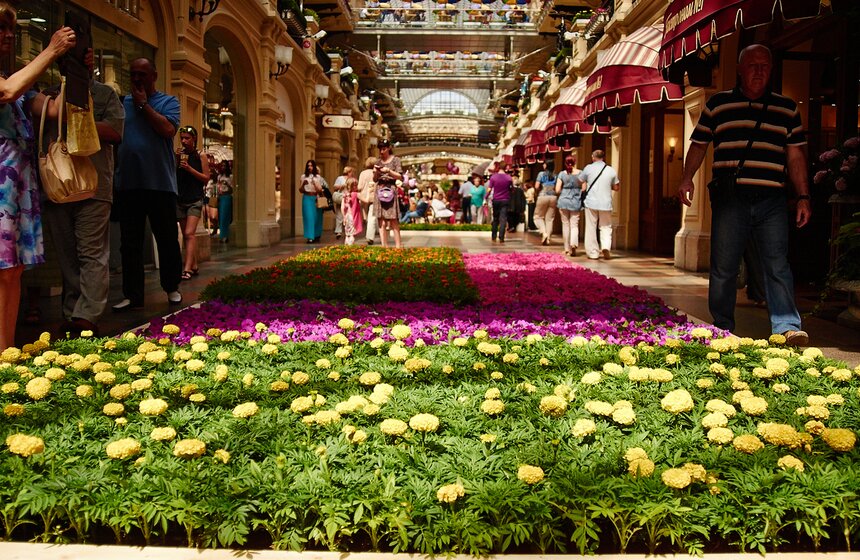 В ГУМе проходит ежегодный фестиваль цветов 7 фото