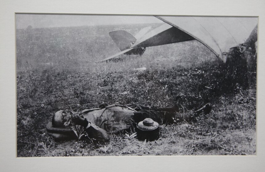 В МАММ открылась выставка "Война, покончившая с миром" 17 фото