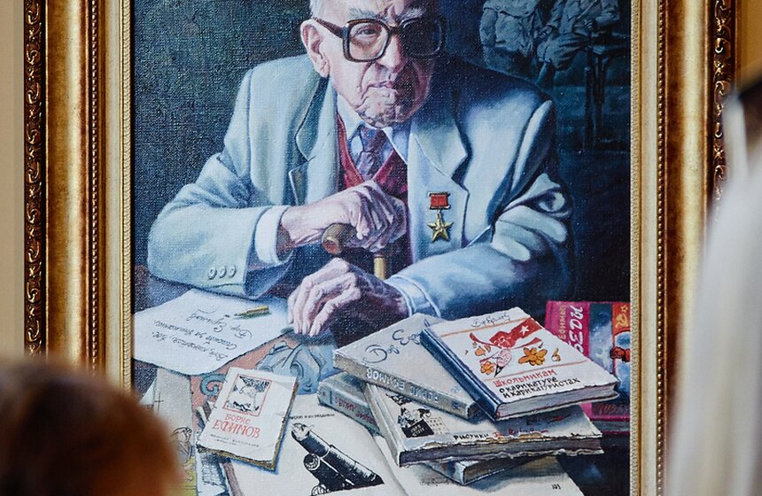 Юбилейная выставка карикатур Игоря Смирнова открылась в столице 3 фото