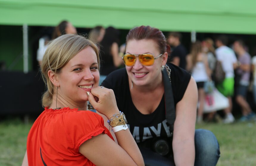 На Тушинском аэродроме прошел фестиваль музыки Fruit Vibrations 13 фото