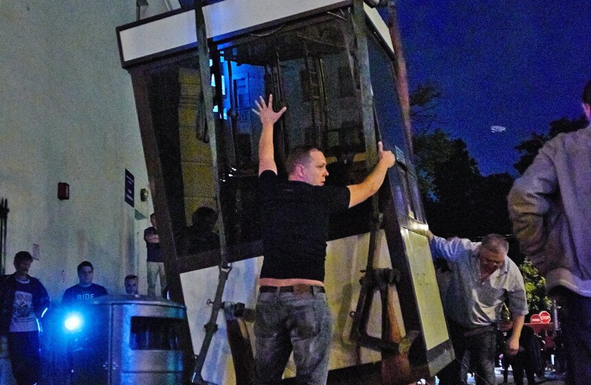 Первый советский шаттл "Буран" перевезли на ВДНХ 9 фото