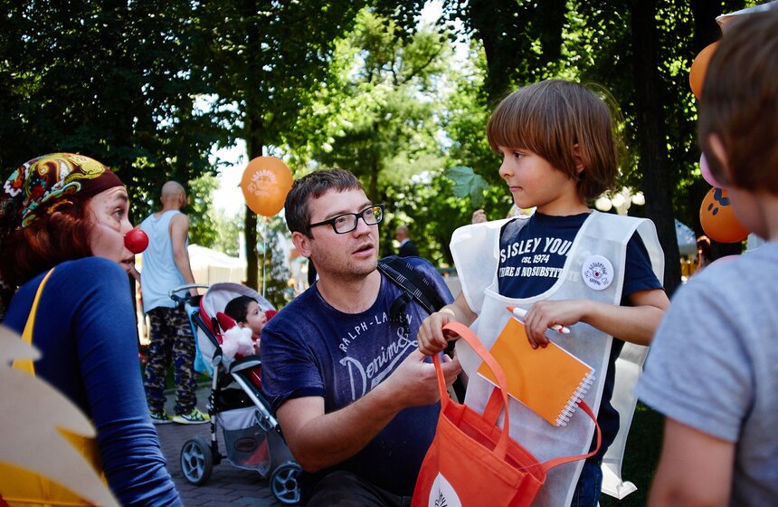 В саду "Эрмитаж" прошел семейный фестиваль "Рыжий" 7 фото
