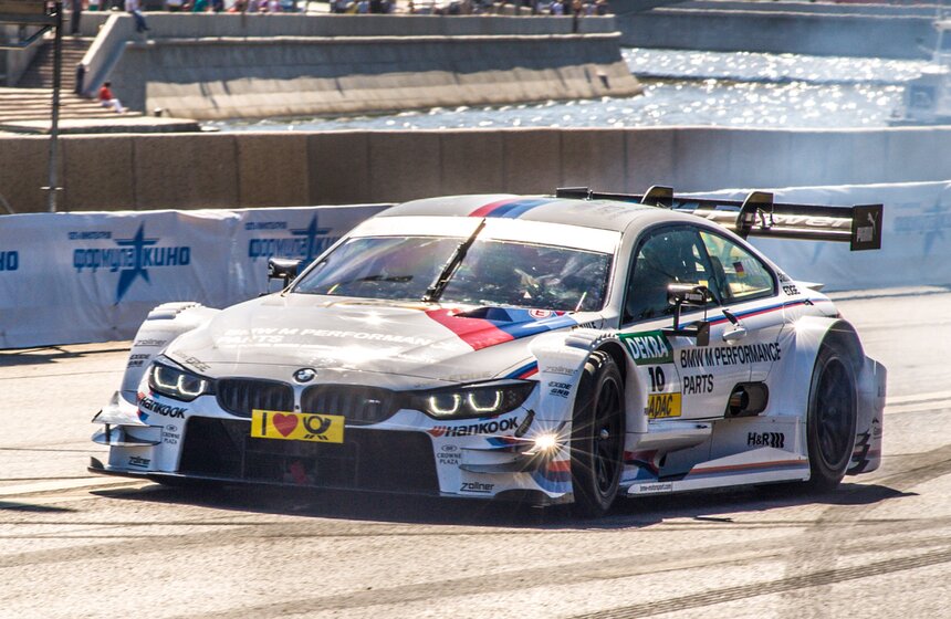 В столице провели автошоу Moscow City Racing 2014 23 фото