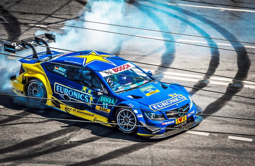 В столице провели автошоу Moscow City Racing 2014 25 фото