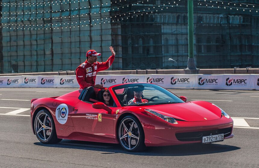 В столице провели автошоу Moscow City Racing 2014 12 фото