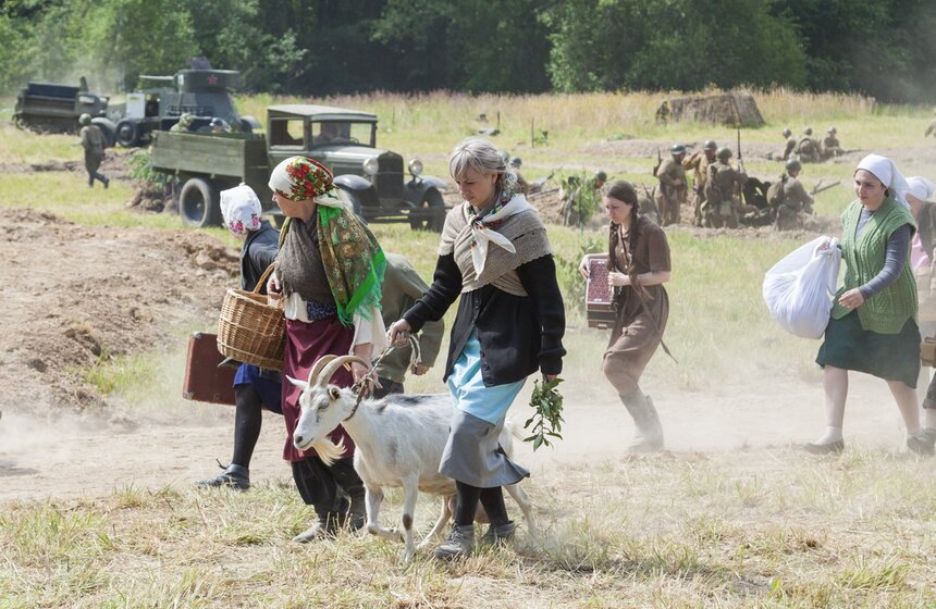 В Подмосковье прошел военный фестиваль "Поле боя" 13 фото