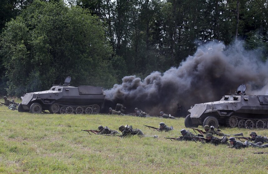 В Подмосковье прошел военный фестиваль "Поле боя" 3 фото