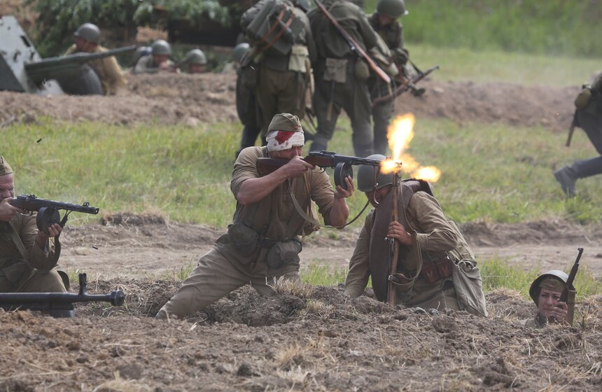 В Подмосковье прошел военный фестиваль "Поле боя" 2 фото