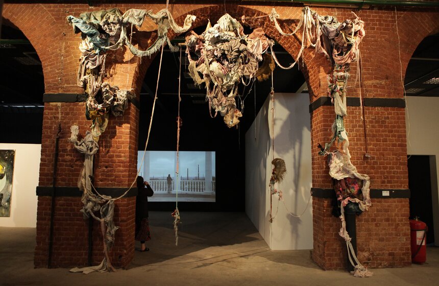 В Музее Москвы открылась IV биеннале молодого искусства 7 фото