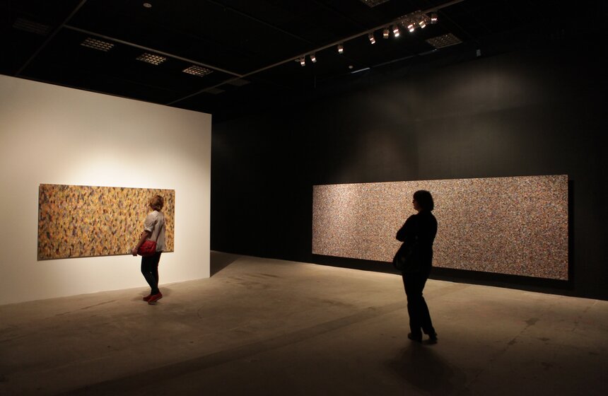 В Музее Москвы открылась IV биеннале молодого искусства 16 фото