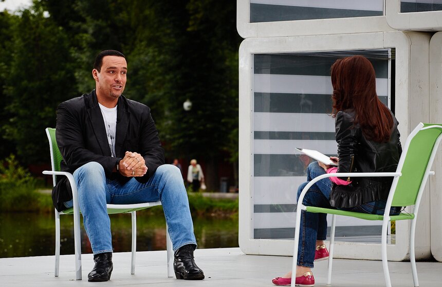 В парке Горького работает выездная студия телеканала "Москва 24" 15 фото