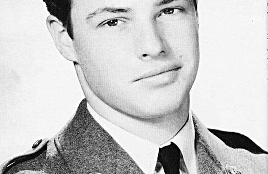 Образец для подражания - 10 лет назад умер актер Марлон Брандо 14 фото