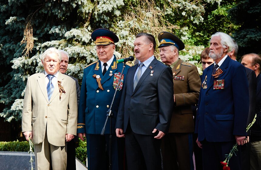 В Измайловском парке прошла встреча ветеранов-партизан 16 фото