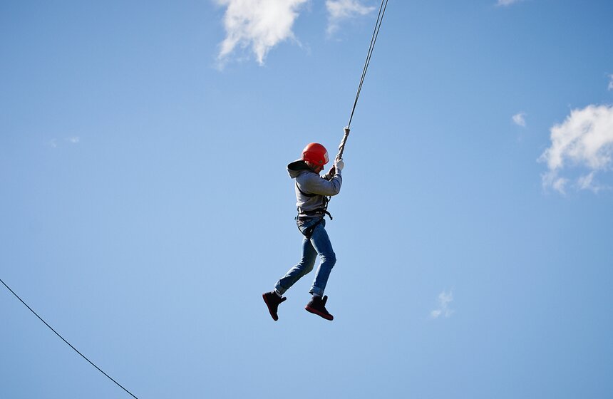 В Москве прошла тренировка по роупджампингу 14 фото