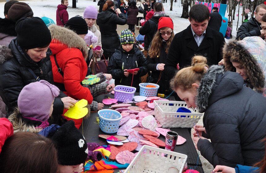 В парке "Кузьминки" появилась аллея "теплых" сердец 4 фото
