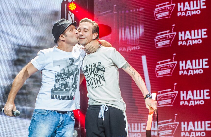 Лучшим рок-музыкантам вручили премию "Чартова дюжина" 17 фото