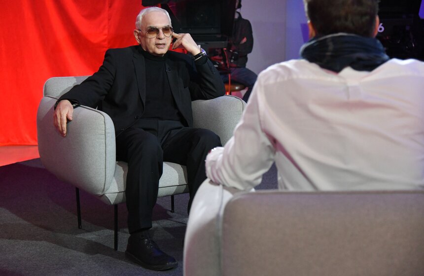 Карен Шахназаров дал интервью в рамках программы "Золотая рыбка" 8 фото