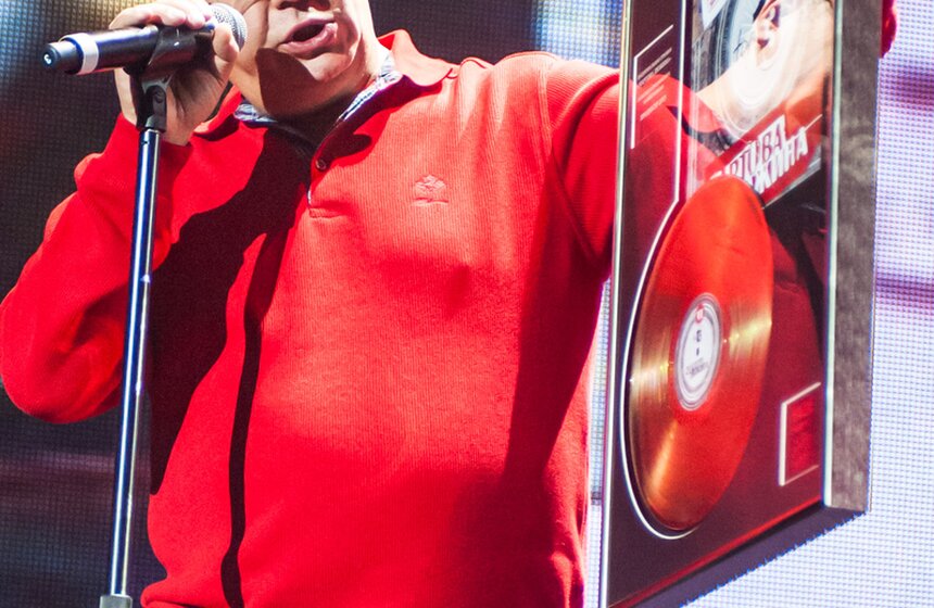 Лучшим рок-музыкантам вручили премию "Чартова дюжина" 4 фото