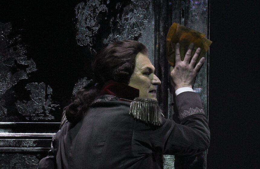 Премьера спектакля "Павел I" состоялась в театре имени Вахтангова 23 фото