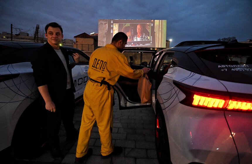 Первый всесезонный кинопаркинг заработал в Москве 11 фото