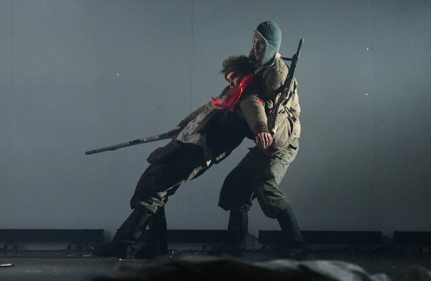 Премьера спектакля "Сорок первый" состоялась в Московском Губернском театре 6 фото