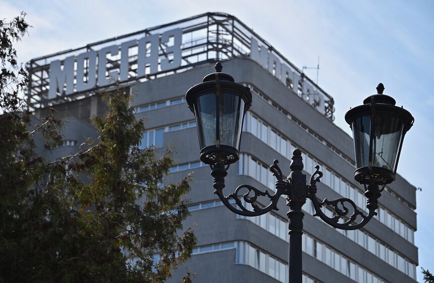 В Москве провели обслуживание газовых фонарей в рамках месячника весеннего благоустройства 1 фото