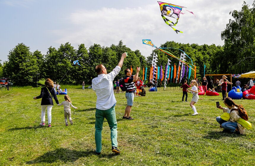 Фестиваль воздушных змеев "Пестрое небо" прошел в столице 8 фото