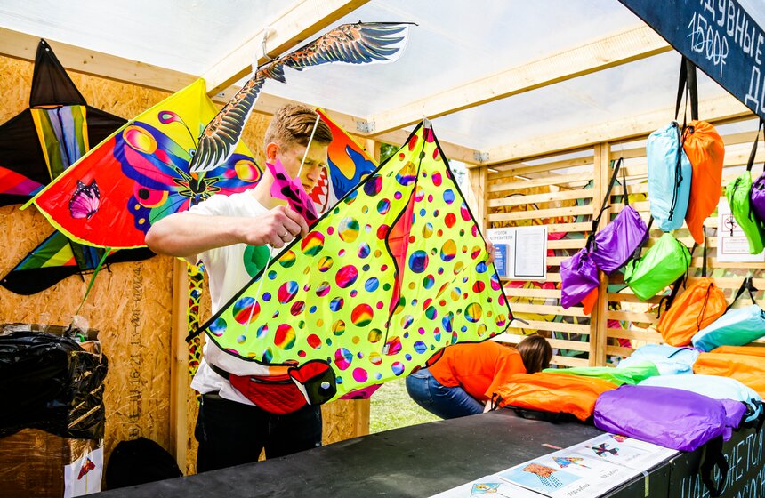 Фестиваль воздушных змеев "Пестрое небо" прошел в столице 9 фото