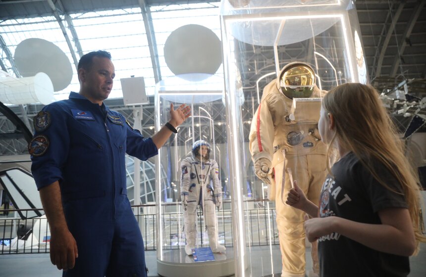 Просветительская акция "Ночь географии" стартовала в павильоне "Космос" на ВДНХ 11 фото