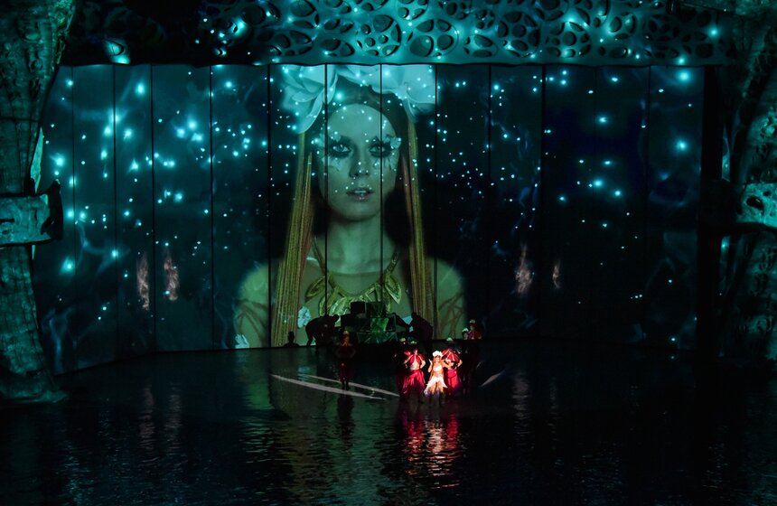 Мюзикл на воде "Буря. Остров волшебства" показали в "Москвариуме" 5 фото