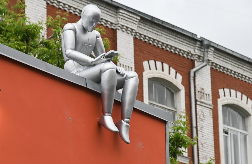 Биеннале уличного искусства "Артмоссфера" открылась на Винзаводе в столице 11 фото