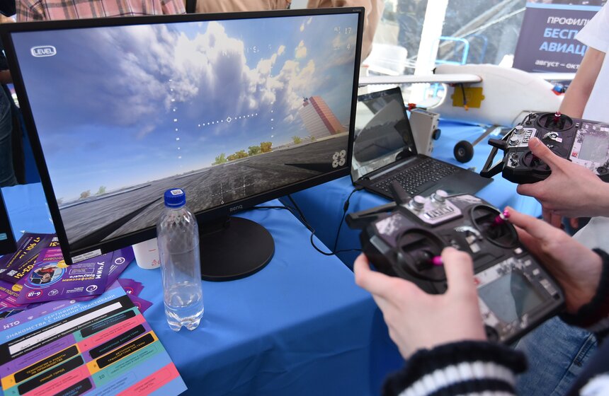 День защиты детей состоялся на ВДНХ в Москве 23 фото