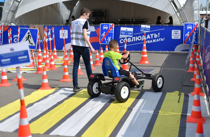 День защиты детей состоялся на ВДНХ в Москве 33 фото