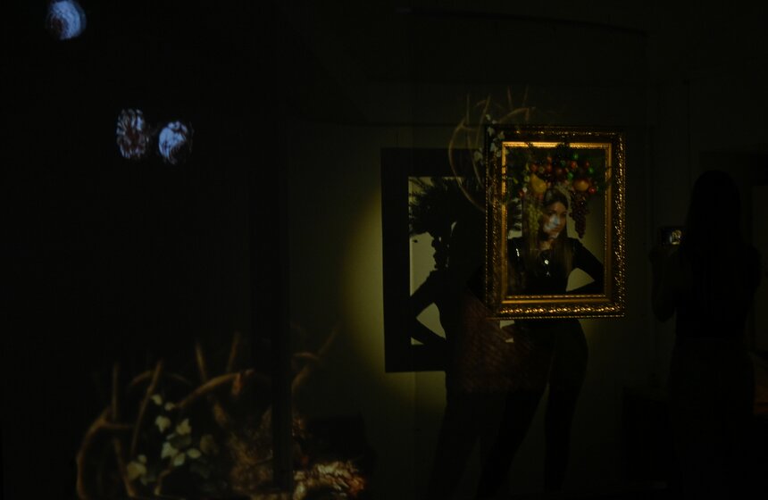 Выставка "Живые портреты Джузеппе Арчимбольдо" завершится в столице 30 сентября 6 фото