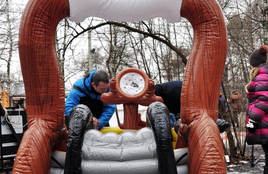 В парке "Сокольники" прошел фестиваль необычных саней 2 фото