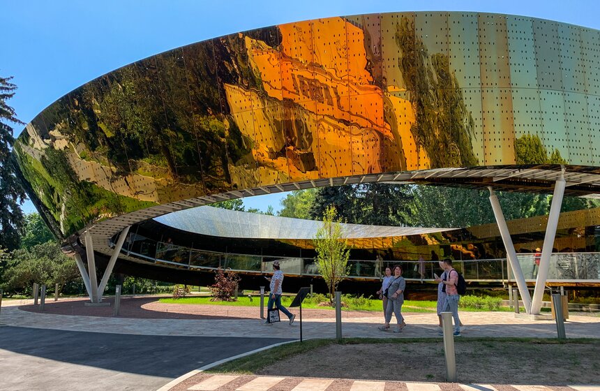 Аттракцион "Лента Мебиуса" открылся на ВДНХ 19 фото