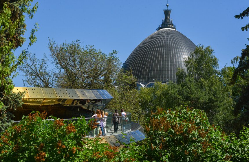 Аттракцион "Лента Мебиуса" открылся на ВДНХ 2 фото