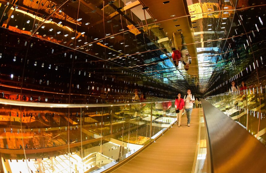 Аттракцион "Лента Мебиуса" открылся на ВДНХ 13 фото