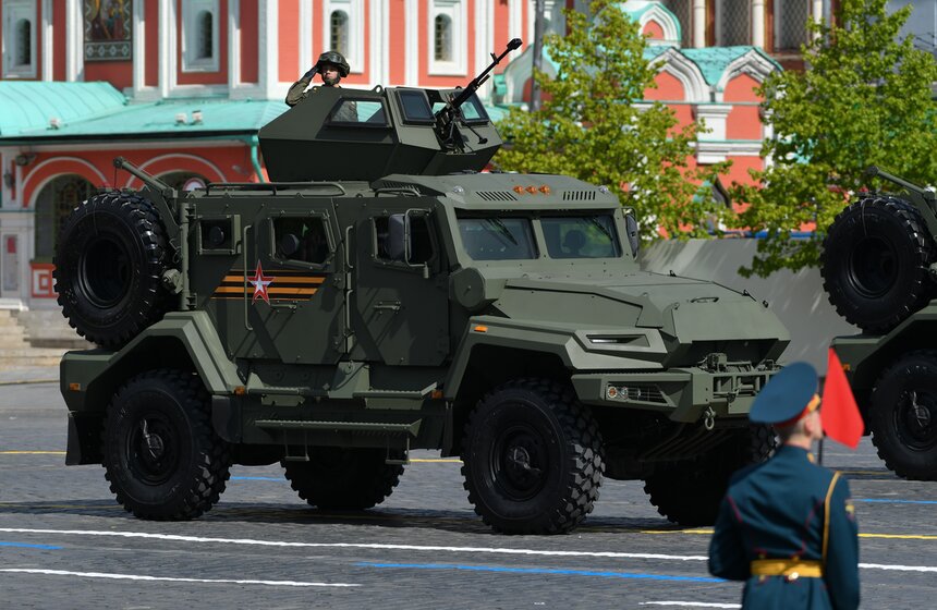 Парад в честь 78-й годовщины Победы завершился в Москве 30 фото