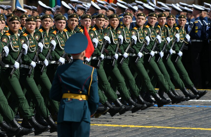 Парад в честь 78-й годовщины Победы завершился в Москве 19 фото