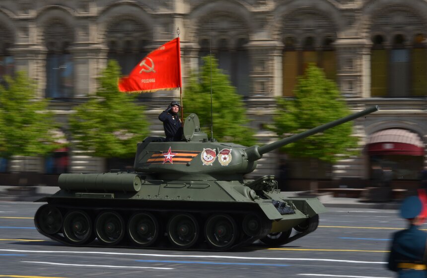 Парад в честь 78-й годовщины Победы завершился в Москве 29 фото