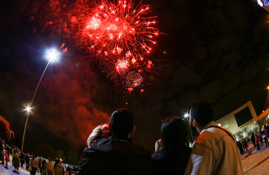 Праздничный салют в честь Дня Победы состоялся в Москве 10 фото