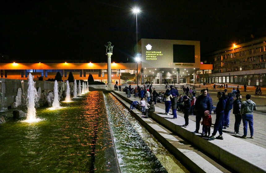 Праздничный салют в честь Дня Победы состоялся в Москве 1 фото