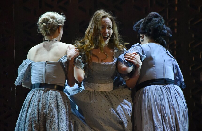 Московский Губернский театр представил комедию Лопе де Вега "Собака на сене" 2 фото