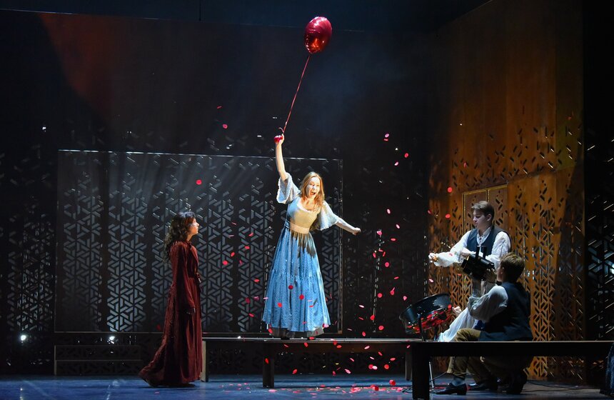 Московский Губернский театр представил комедию Лопе де Вега "Собака на сене" 1 фото