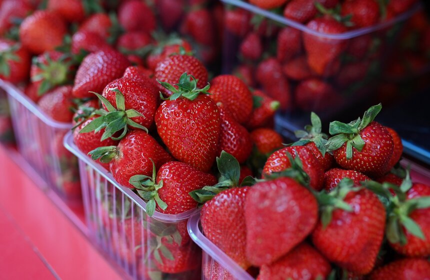 Торговые точки по продаже клубники открыли в Москве 3 фото