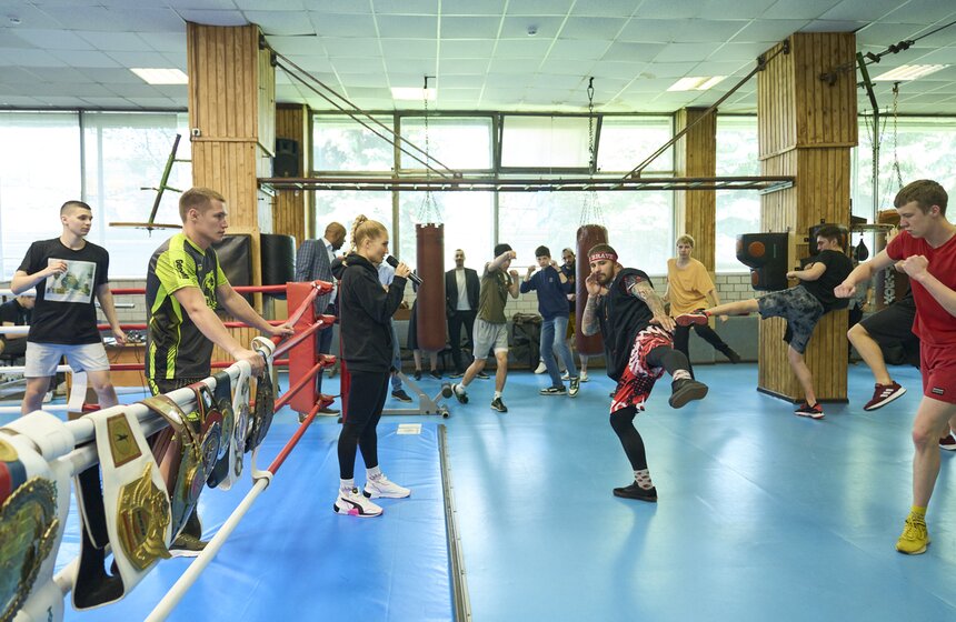 Федерация кикбоксинга России провела открытую тренировку в МГТУ им. Баумана 14 фото