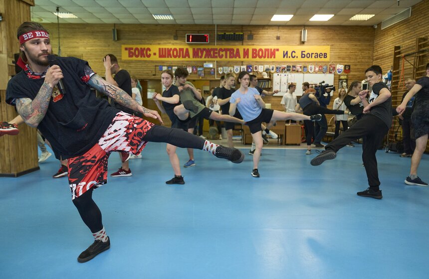 Федерация кикбоксинга России провела открытую тренировку в МГТУ им. Баумана 12 фото
